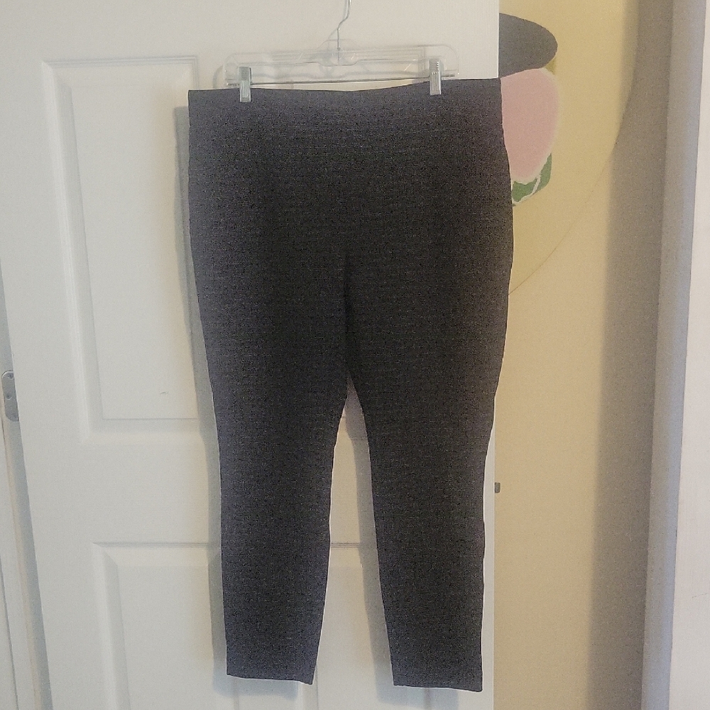 Dalia SzXL Dark Gray Pin Striped Faux pockets Wide waist with stretch slacks